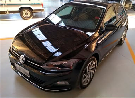 VW Polo preto — depois do reparo